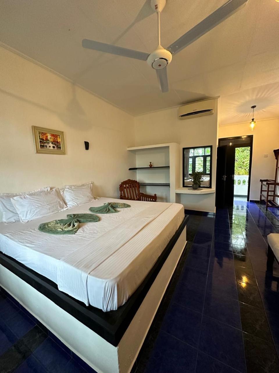 White Hill Hotel Unawatuna Exterior photo