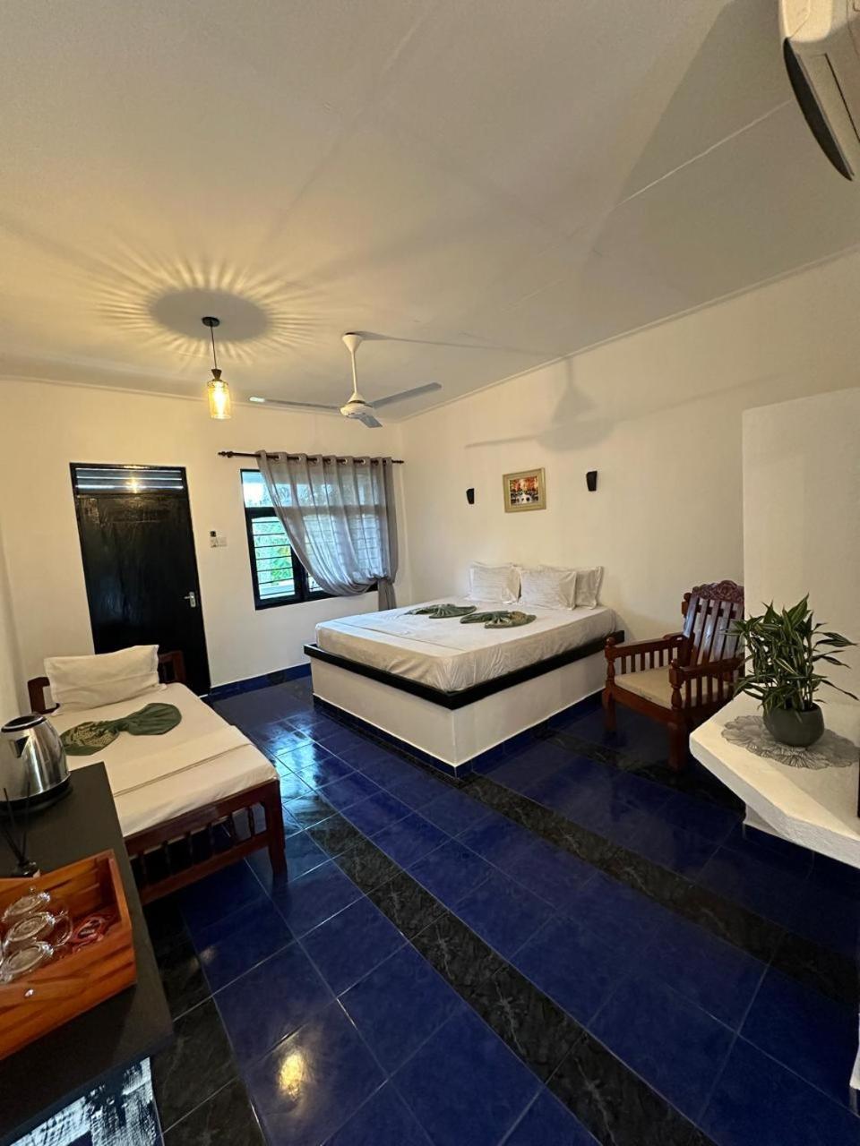 White Hill Hotel Unawatuna Exterior photo